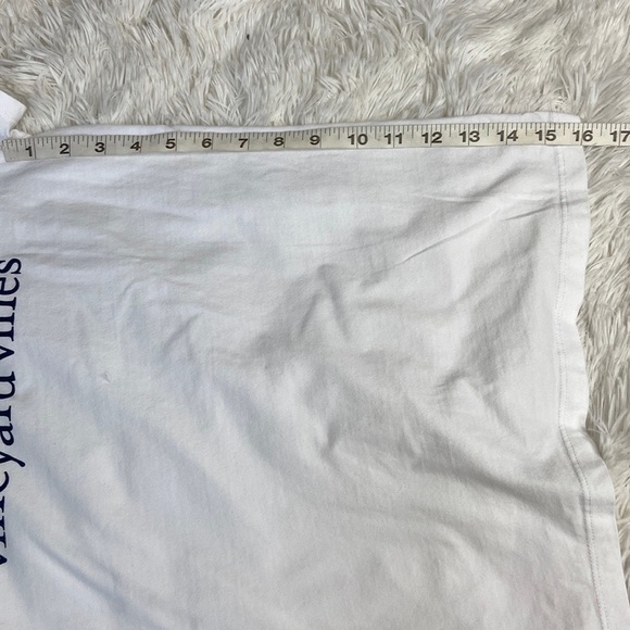 Vineyard Vines whale T-shirt - Picture 3 of 9